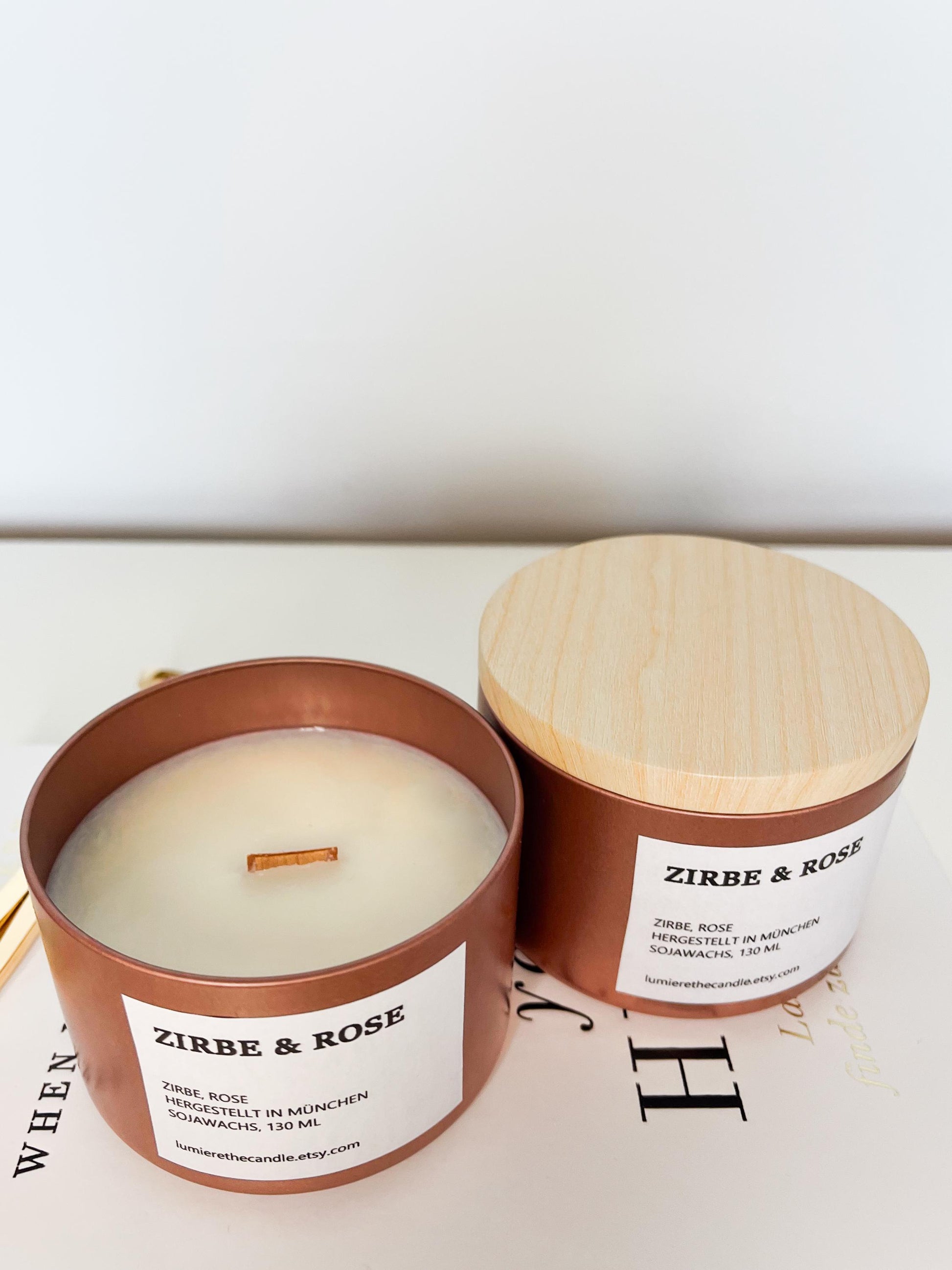 Zirbenkerzen Zirbe Rose mit Holzdocht von lumierethecandle mit Deckel