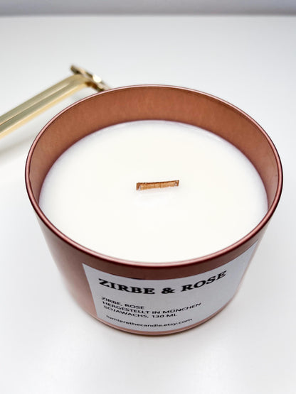 Zirbenkerze Zirbe Rose mit Holzdocht Sojawachs
